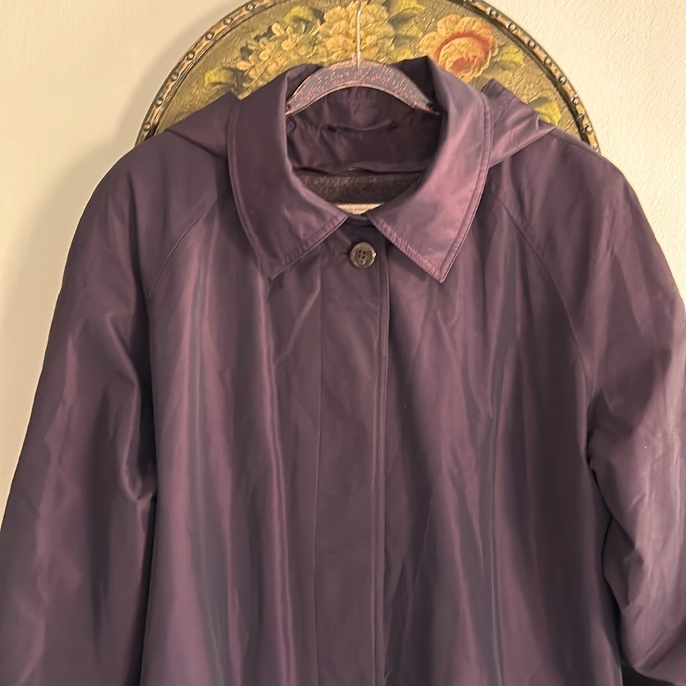 FS Ltd raincoat/trenchcoat, with zip out lining & self tie belt. Removable hood.
